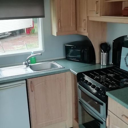 Static Caravan For Hire, Budget Friendly Единбург Екстериор снимка