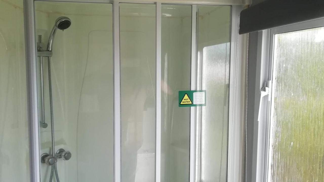 Static Caravan For Hire, Budget Friendly Единбург Екстериор снимка