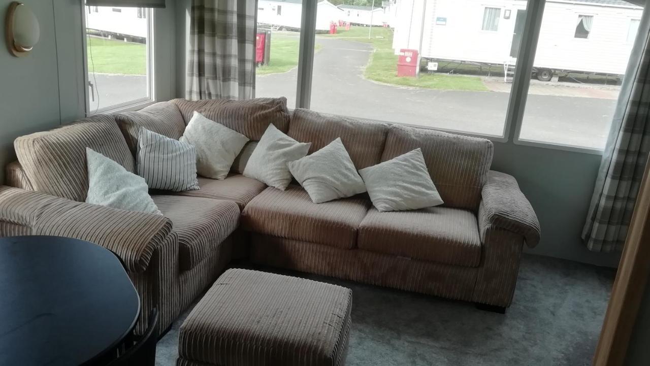 Static Caravan For Hire, Budget Friendly Единбург Екстериор снимка