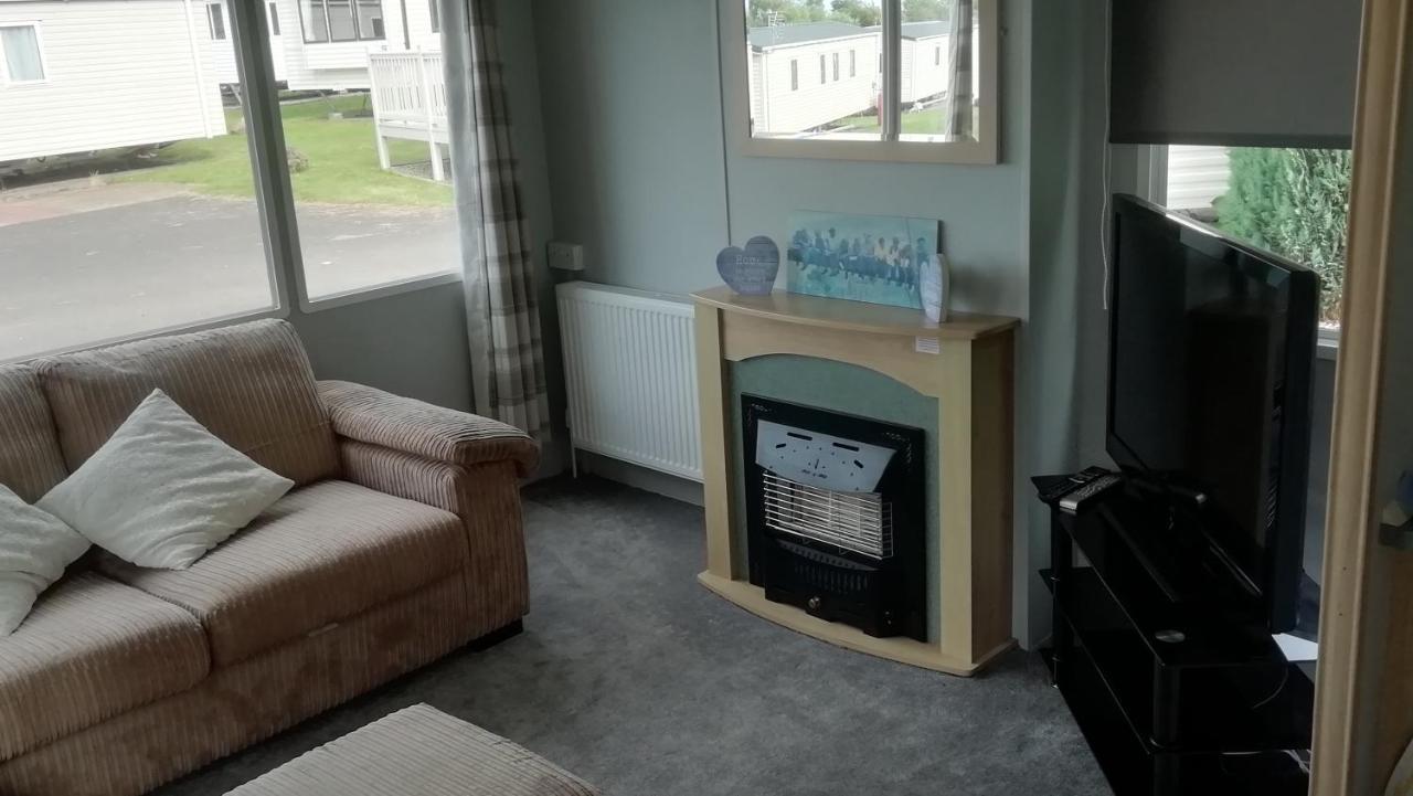 Static Caravan For Hire, Budget Friendly Единбург Екстериор снимка
